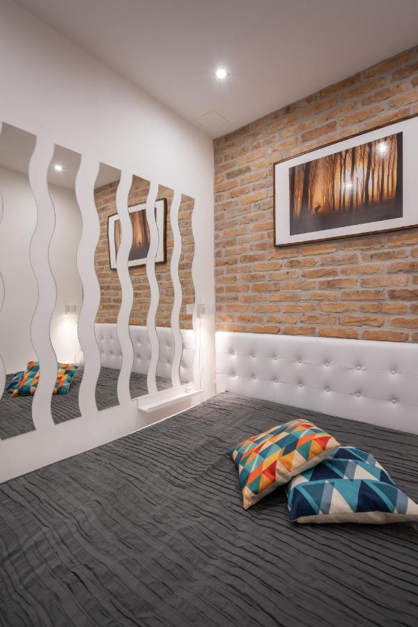 Architecture Fan'S Apartment Near Opera House Budapest Exterior photo
